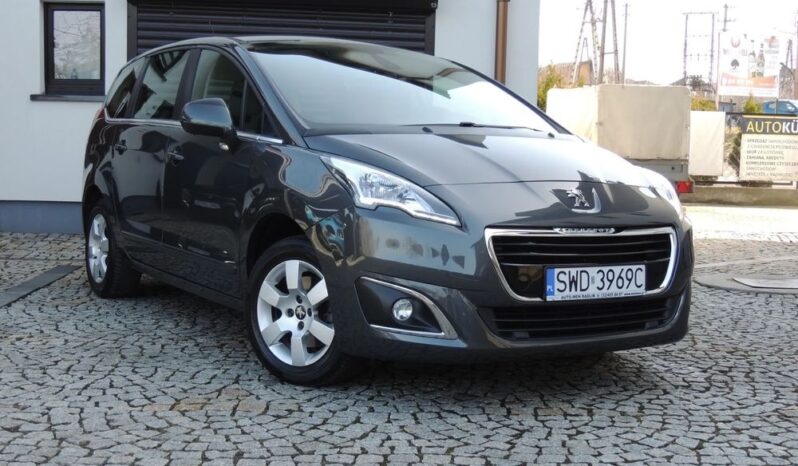 Peugeot 5008 full