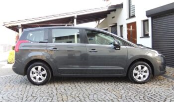Peugeot 5008 full