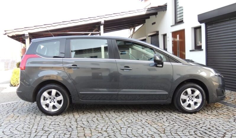Peugeot 5008 full