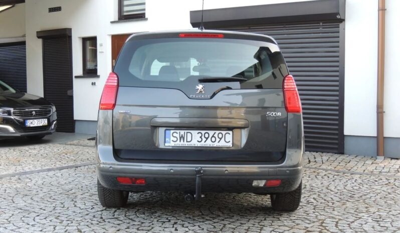 Peugeot 5008 full
