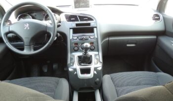 Peugeot 5008 full