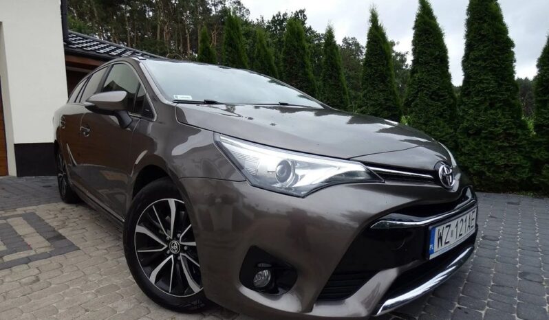 Toyota Avensis 2.0 D-4D Premium full