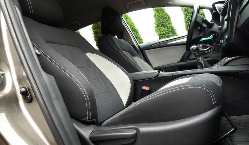 Toyota Avensis 2.0 D-4D Premium full