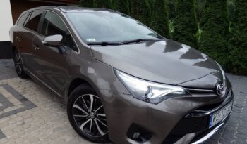 Toyota Avensis 2.0 D-4D Premium full