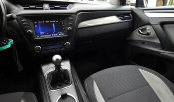 Toyota Avensis 2.0 D-4D Premium full