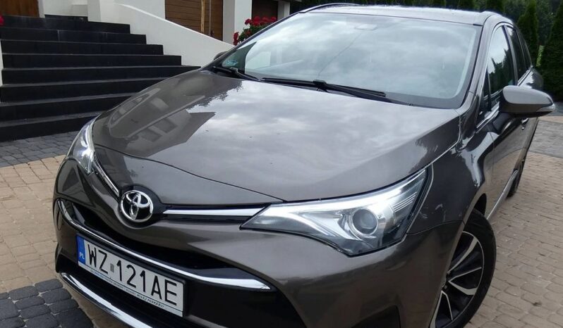 Toyota Avensis 2.0 D-4D Premium full