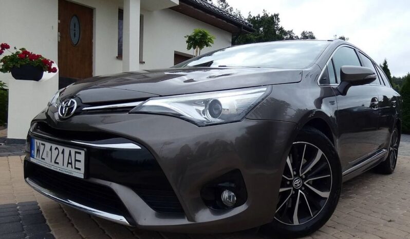 Toyota Avensis 2.0 D-4D Premium full