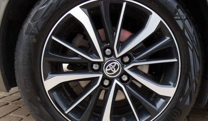 Toyota Avensis 2.0 D-4D Premium full