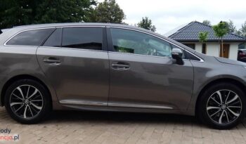 Toyota Avensis 2.0 D-4D Premium full
