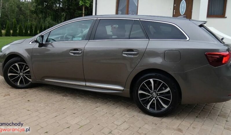 Toyota Avensis 2.0 D-4D Premium full