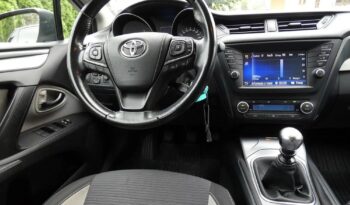 Toyota Avensis 2.0 D-4D Premium full