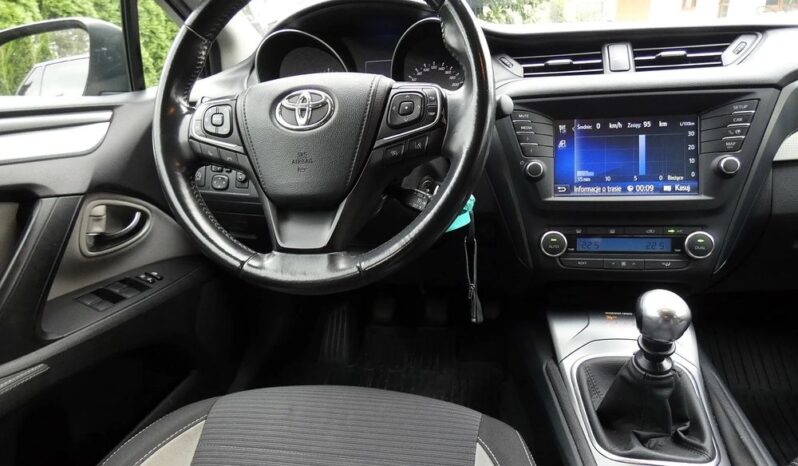 Toyota Avensis 2.0 D-4D Premium full