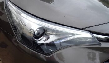 Toyota Avensis 2.0 D-4D Premium full