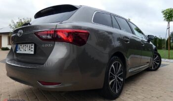 Toyota Avensis 2.0 D-4D Premium full