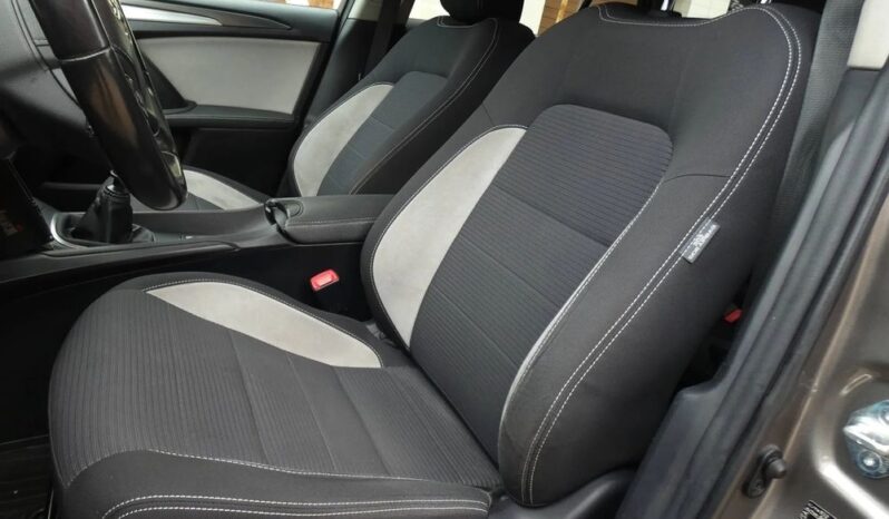 Toyota Avensis 2.0 D-4D Premium full