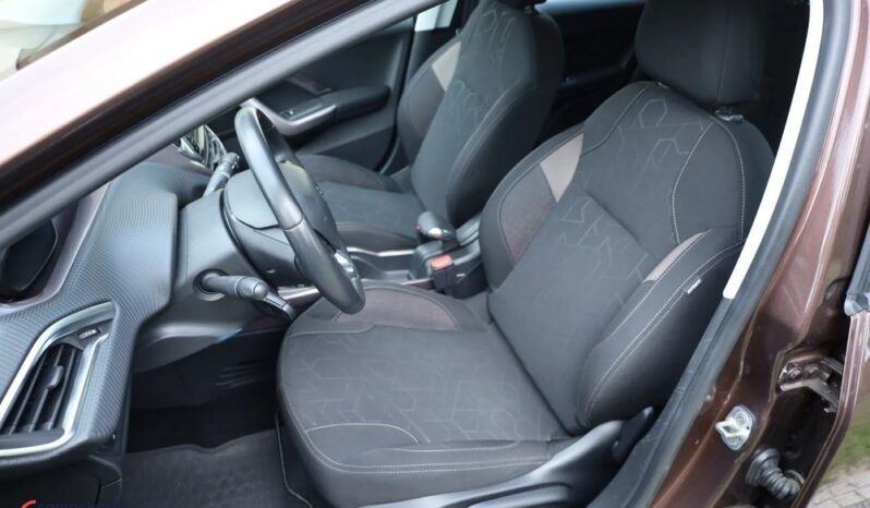 Peugeot 2008 1.6 e-HDi Allure S&S full