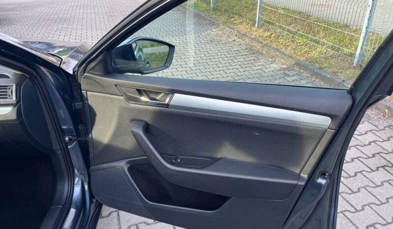 Skoda Superb 1.6 TDI Ambition DSG full