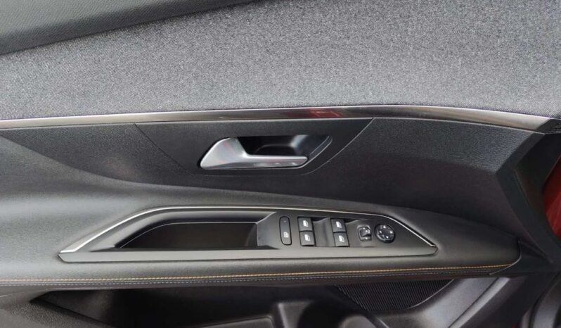 Peugeot 3008 full