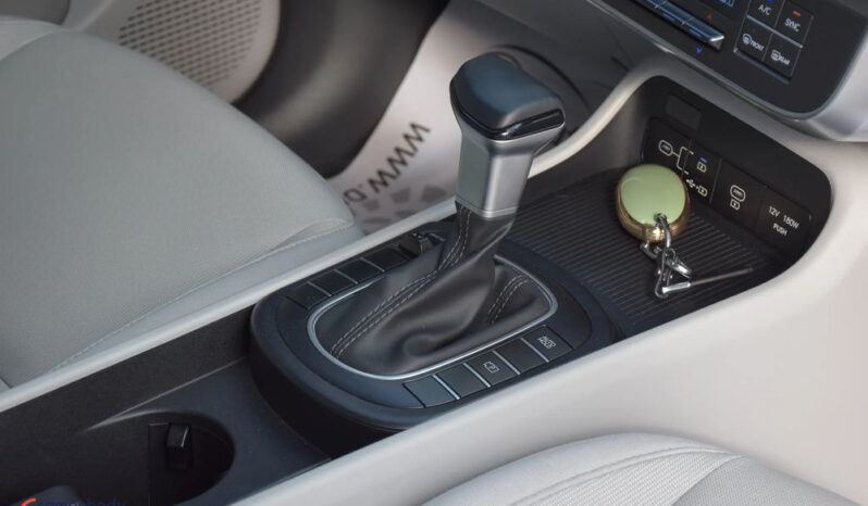 Hyundai Kona full