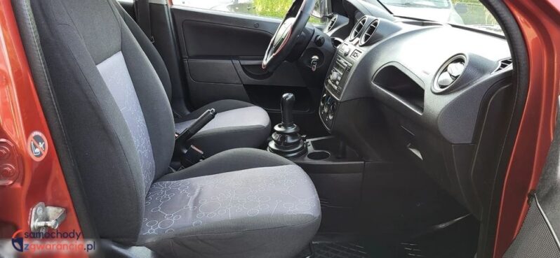 Ford Fiesta 1.3 full