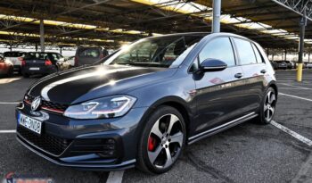 Volkswagen Golf full