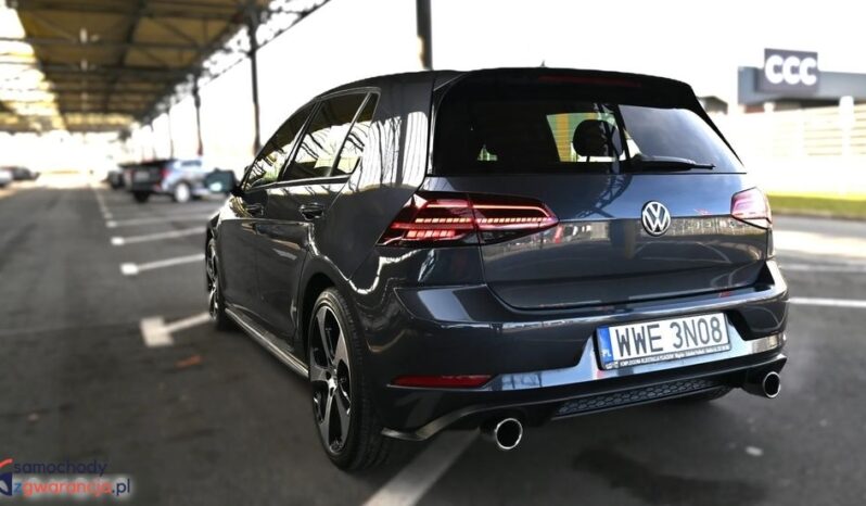 Volkswagen Golf full