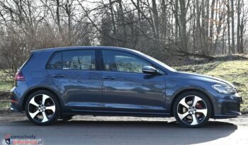 Volkswagen Golf full