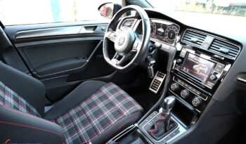 Volkswagen Golf full