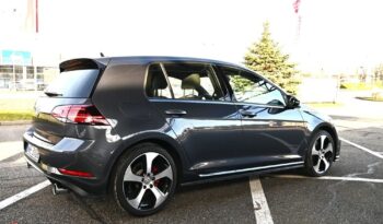 Volkswagen Golf full