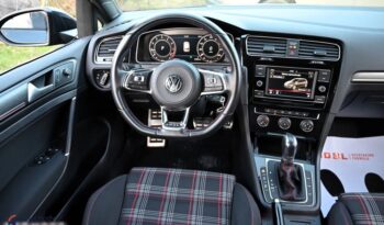 Volkswagen Golf full