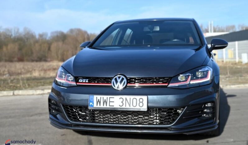Volkswagen Golf full