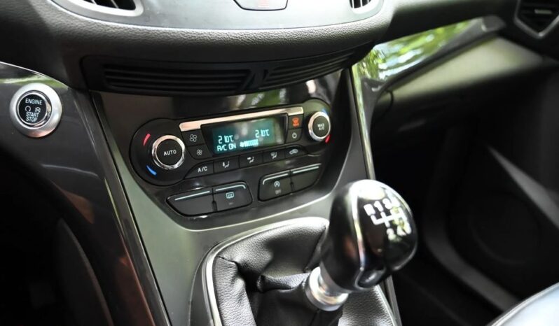 Ford Kuga full