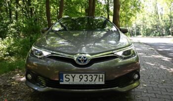 Toyota Auris full