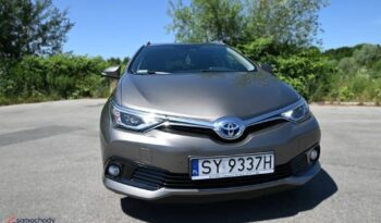 Toyota Auris full