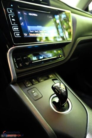 Toyota Auris full