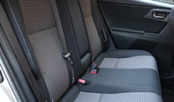 Toyota Auris full