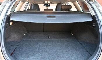 Toyota Auris full