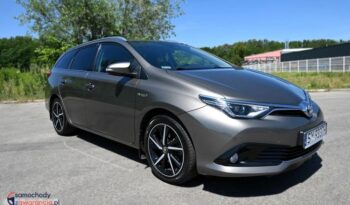 Toyota Auris full