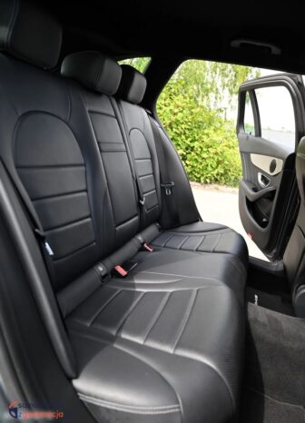 Mercedes-Benz Klasa C full