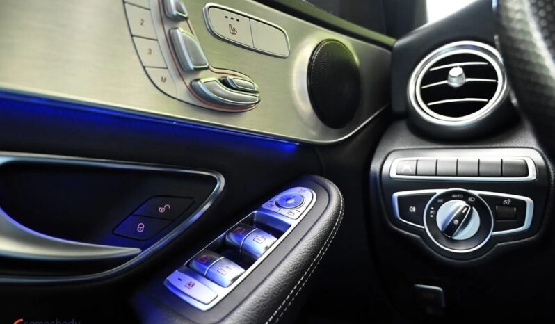 Mercedes-Benz Klasa C full