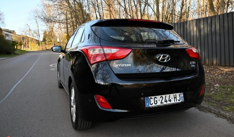 Hyundai i30 full