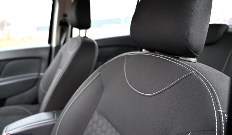 Dacia Sandero full
