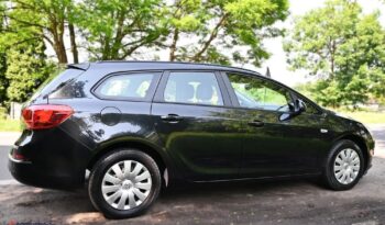 Opel Astra full