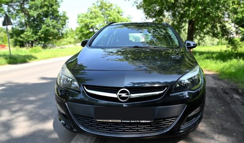Opel Astra full