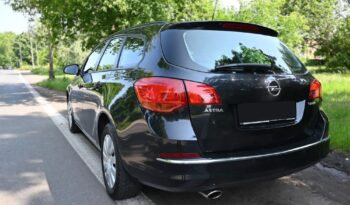 Opel Astra full