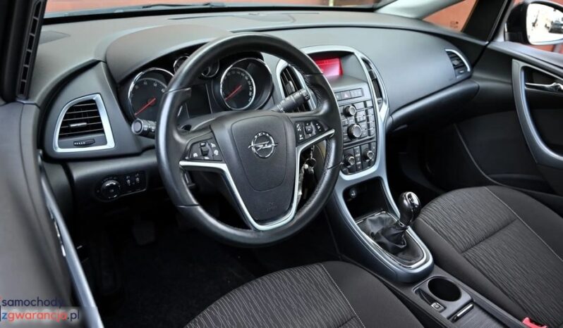 Opel Astra full
