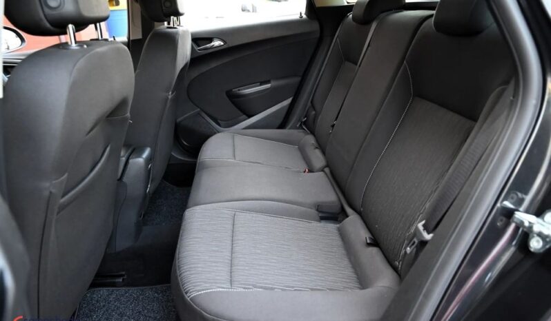 Opel Astra full