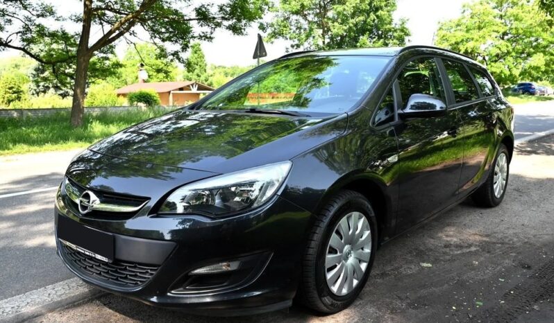 Opel Astra full