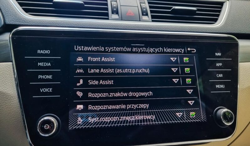 Skoda Superb 1.5 TSI Style DSG full