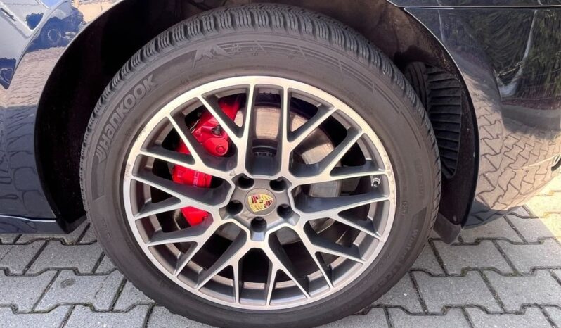 Porsche Macan GTS full